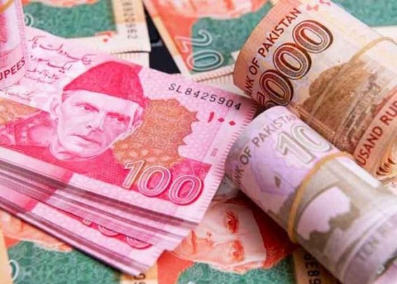Afghans oppose Pak as it tries to impose its own currency