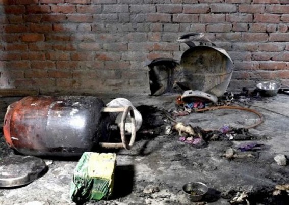 1 killed, 6 injured in gas cylinder blast in Pakistan's Karachi