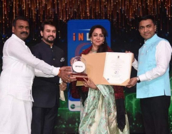 IFFI honours Hema Malini with Indian Film Personality of the Year Award