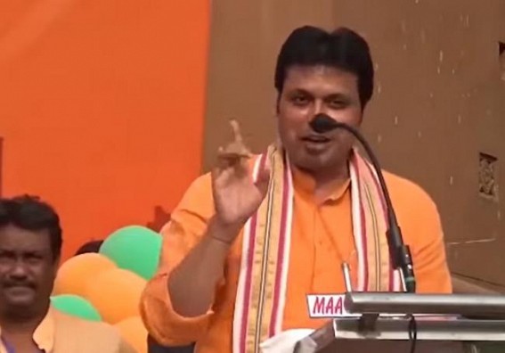 Netizens Trolled Biplab Deb, Said, 'Jhut Bole Kawa Kaate' after he said at West Bengal that Tripura Employees got 7th Pay Commission !