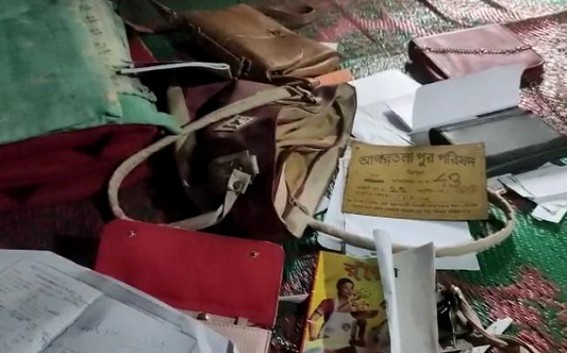 Daring theft in Capital City's Jagannath Bari road; Cash and heavy pieces of jewelry were looted 