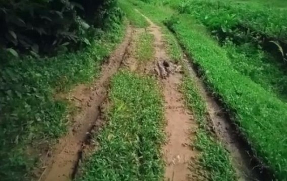 Pathetic Roadway Condition at Dukli, Kachanmala 
