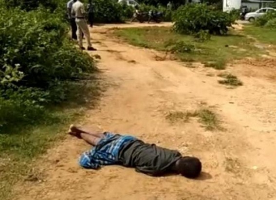 Unidentified dead body of a man was found near Raj Bhavan 