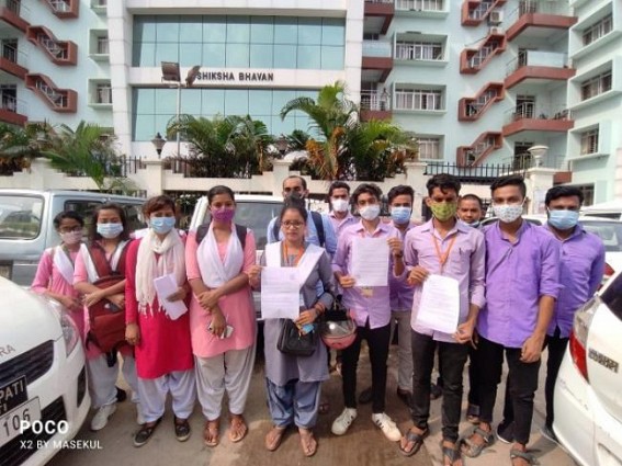 College students placed deputation to Education Department against Postponement of Exams