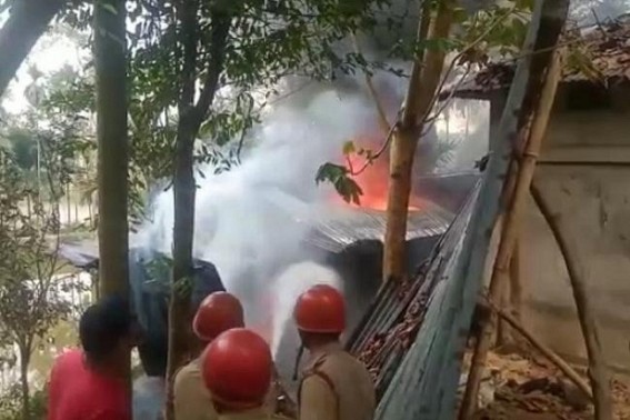 Kailasahar: A terrible fire broke out from a Rubber Storage room, Rs 6 lakh's items damaged