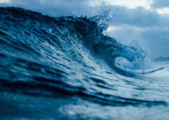NZ issues tsunami warning following Tonga volcanic eruption