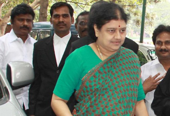 Sasikala meets senior AIADMK cadres, functionaries during South TN visit