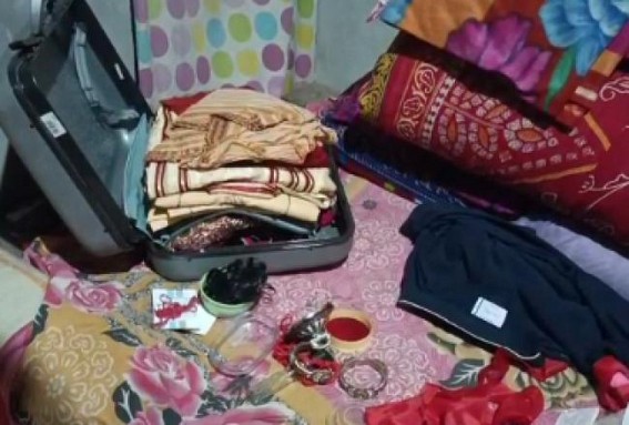 House looted at Indranagar in Broad Daylight