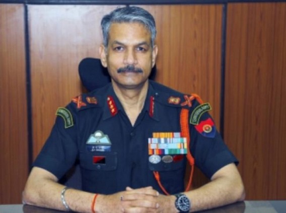 GOC 15 corps visits family of slain SPO, brother in J&K's Budgam