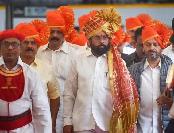 Shiv Sena 'leaks' on as ex-Thane Mayor, 67 leaders join Shinde Group