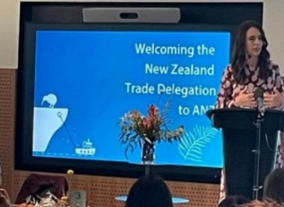 New Zealand PM in Australia to boost trade ties