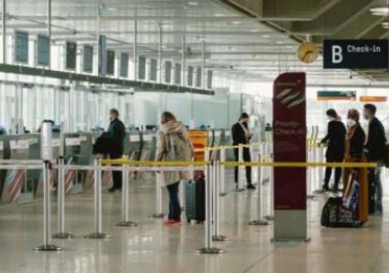 German tourists advised to ditch black suitcases, use colourful luggage to avoid airport delays