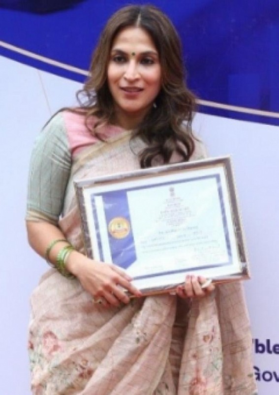 Aishwarya Rajinikanth calls herself 'proud daughter of a high and prompt tax payer'