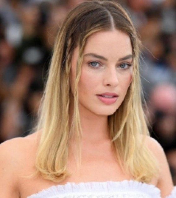 Margot Robbie, Delta Goodrem return for 'Neighbours' finale
