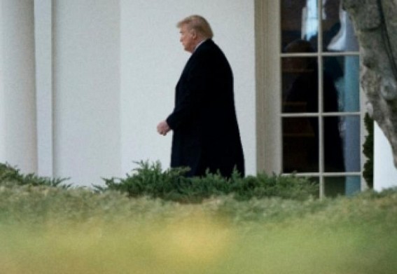 Trump flushed ripped-up papers down toilet: Report