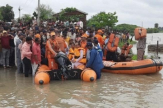 MP floods: Shivraj joins rescue operations, Cong seeks immediate relief for victims