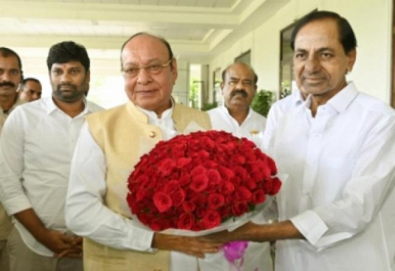 Vaghela meets KCR, discuss national politics