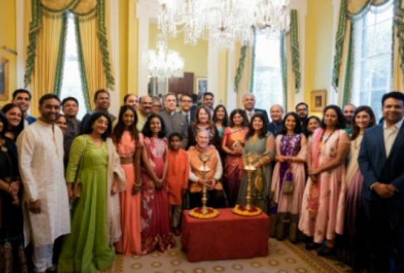 Texas Governor celebrates Diwali with Indian-Americans