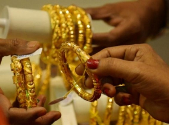 Investors can buy gold to diversify risk: Quantum AMC