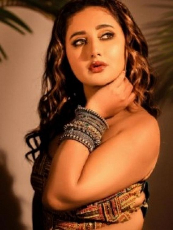 Rashami Desai on Navratri: It's the time for family and garba