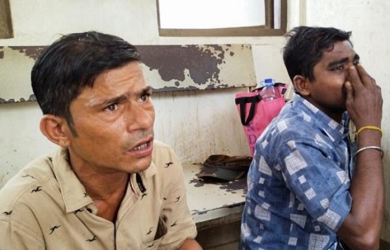 Patient party becoming fed up in Hospital premises over increasing theft cases in GBP and IGM Hospital, Two thieves caught red handed while stealing money from a woman in GB hospital
