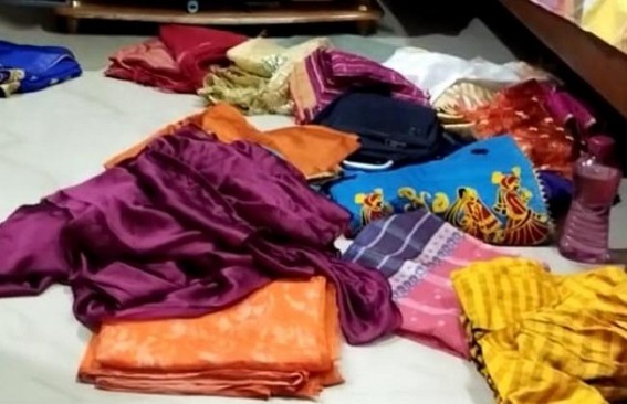 Daring theft case occurred in Araliya Shiv Mandir area on Saturday evening amid presence of family members