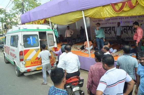 10323 Teachers Continue Hunger Strike for 10 Days : Two more teachers fell sick, hospitalized