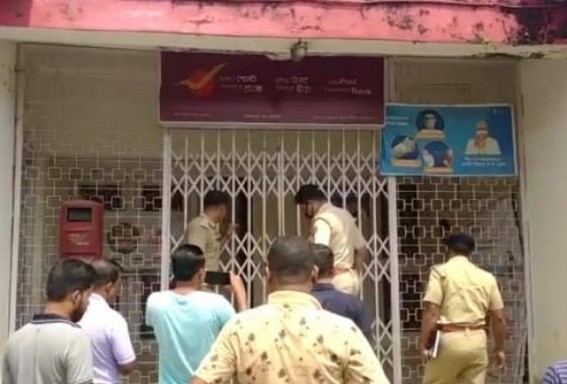 Belonia: Post Master allegedly embezzled depositors' money, depositors Locked Post Office