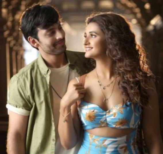 Shakti Mohan, Himansh Kohli's 'Daayein Baayein' sets V-Day mood