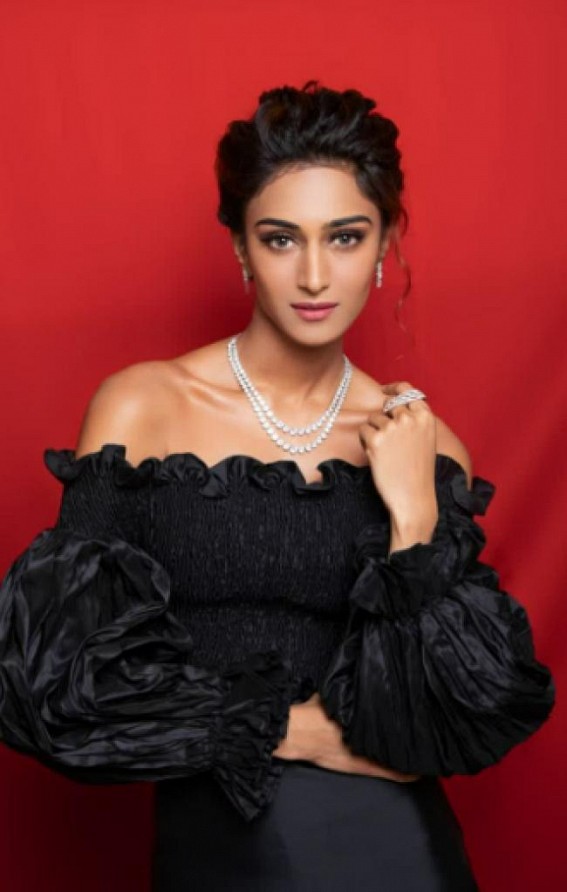 Erica Fernandes had gala time shooting 'Ishq Hua' in Chandigarh