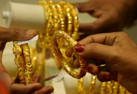 Sale of hallmarked jewellery without six-digit unique ID number prohibited after March 31: Govt