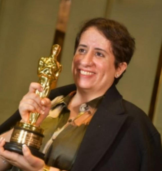 Jubilant Guneet Monga reaches Mumbai after Oscar conquest