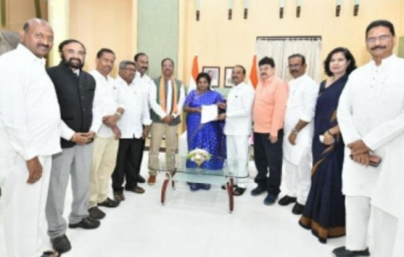 BJP demands resignation of KCR over TSPSC exam paper leak