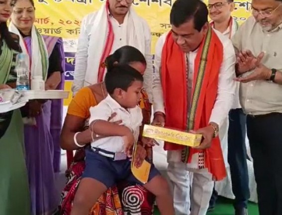 Immunization program under CM’s scheme for children, teenagers begins District Wise