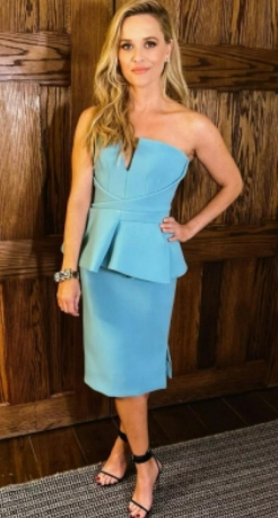 Reese Witherspoon divorces husband after 10 years