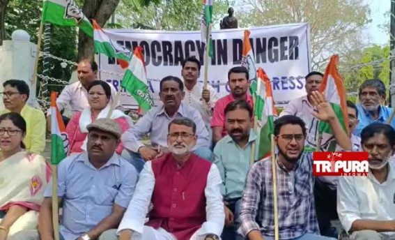 Congress observed Satyagraha protest in Agartala in front of Gandhi statue