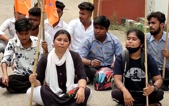 ABVP protests at DM Office seeking Justice for alleged Gangrape incident Victim