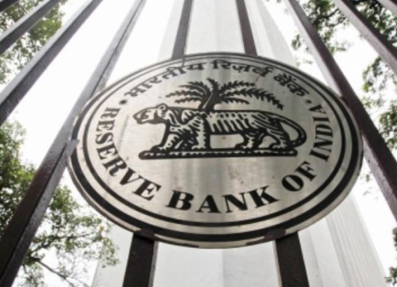 Make customers' rights charter enforceable, says RBI panel