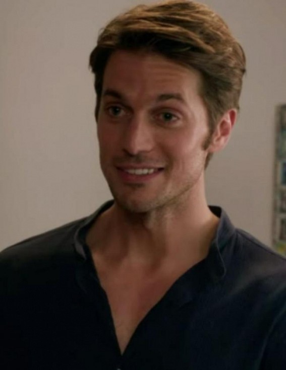 'Emily in Paris' actor Lucas Bravo hopes Gabriel 'owns up to his mistake'
