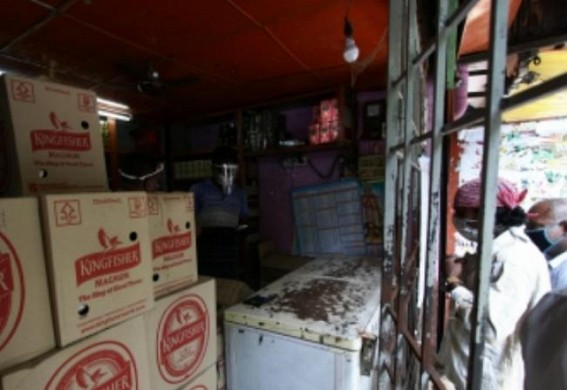 Three held for threatening to behead woman for buying liquor in UP district