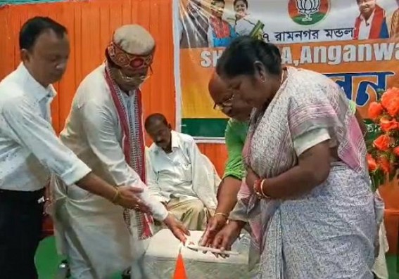 Pratima Bhowmik exchanged talks with Anganwadi workers