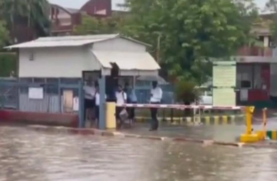 Waterlogging hits vehicular movement in Gurugram