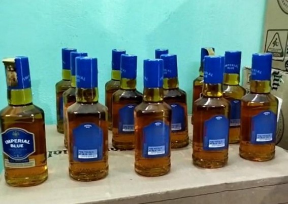 2 arrested with 750 Liquor Bottles by Ramnagar Outpost Police