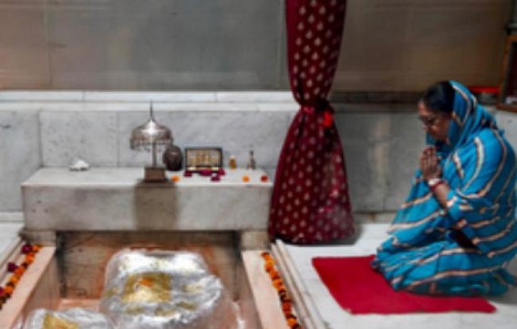Rajasthan: BJP's CM hopefuls go temple hopping