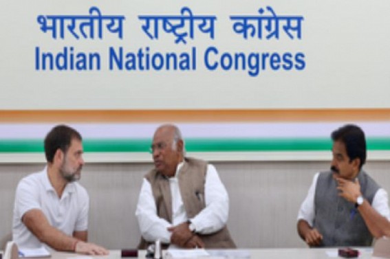 Kharge chairs meeting with Guj leaders to discuss 2024 LS poll preparedness 