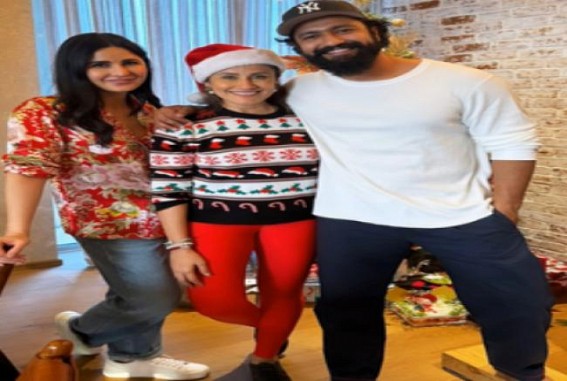 Katrina Kaif, Vicky Kaushal smile ear to ear in Christmas photos