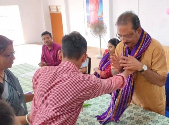 NETA ! In Tripura, IAS Officers are sharing Dais with BJP Leaders : State BJP President, Education Director jointly inaugurated Vidyajyoti Project : A Total Violation of Administrative Protocols !