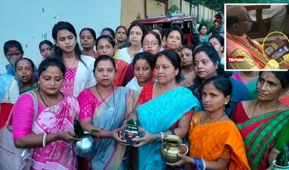 BJP Govt in Trouble for Not Taking Action against Assembly Porn Clip Watcher Jadab Lal Nath    