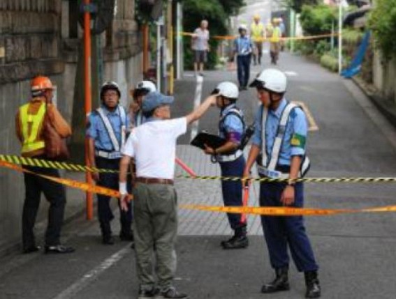 20 people injured as minibus rams into telephone pole in Japan