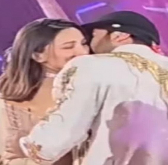 Ranbir, Alia do the ‘Jamal Kudu’ hookstep, end with a kiss